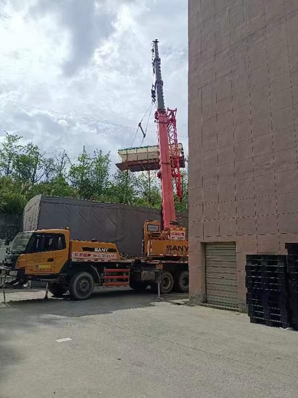 湖州搬机器公司  高难度机械设备起重搬厂  重江信誉保证 技术好