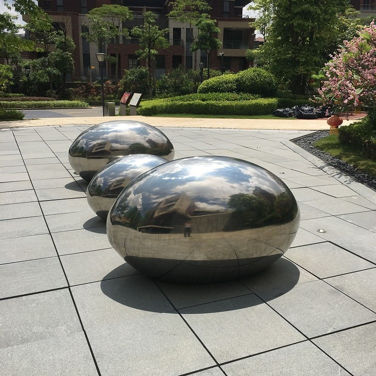 不锈钢景观石摆件定制,大型造景石头雕塑,太湖石雕塑道具