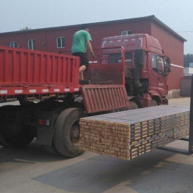 奥宏钢木龙骨生产基地 轻便耐用可循环周转使用