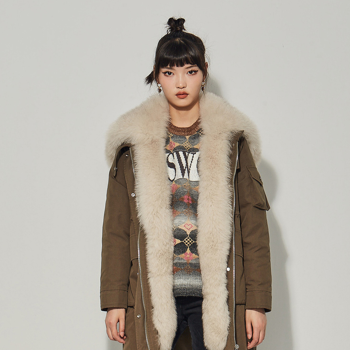 麦雅图2023年秋冬新款品牌女装专折扣库存货源供应链