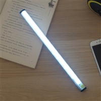 外贸爆款USB触摸灯LED可调光智能小夜灯 橱柜灯可充电LED触摸灯