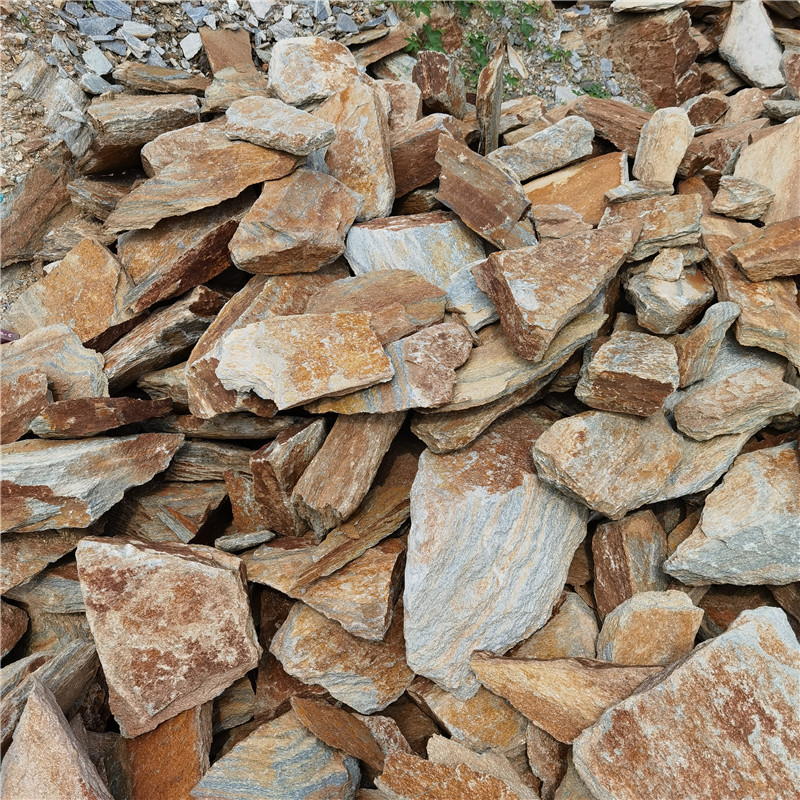 铁锈色文化石屏风墙  黄锈石蘑菇石  黄木纹砂岩板 天然碎石拼接地板