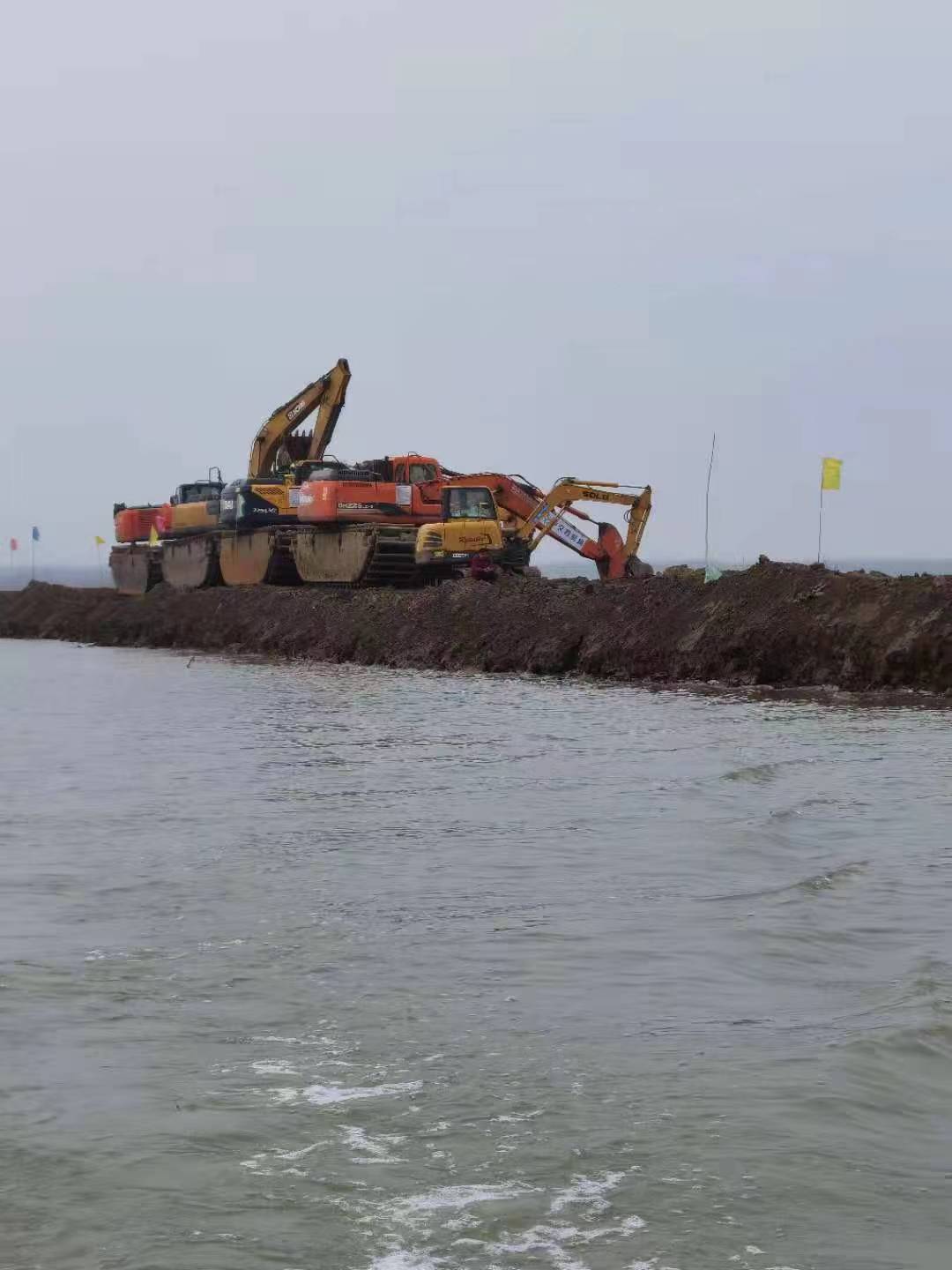 新乡湿地水上浮箱式挖掘机租赁漂浮