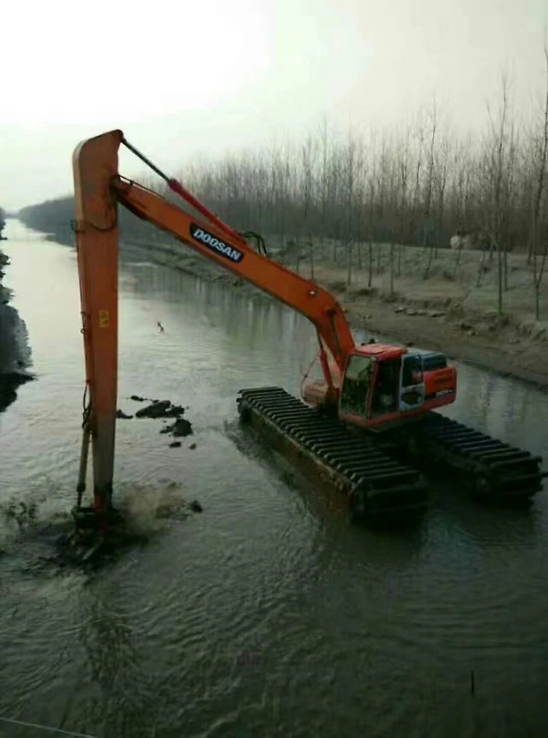 东莞水陆两用勾机出租当地全国服务