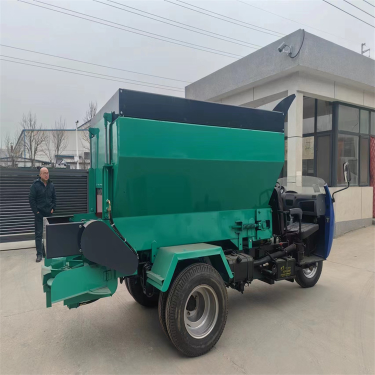 2方牵引撒粪车 小型自走农用撒粪机 有机肥施肥机