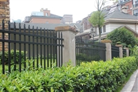 青岛围墙护栏厂家 园林庭院栏杆 厂区院子安全围栏 铝艺阳台护栏
