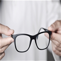 经验分享眼镜验光员证怎么考-行业须知