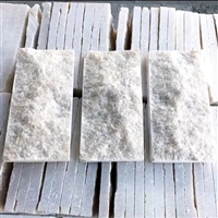 仿古砖白色碎拼石 天然白石英蘑菇石屏风挡墙 白色流水文化石背景墙