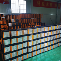 桥梁两侧突发团雾智能诱导黄闪灯