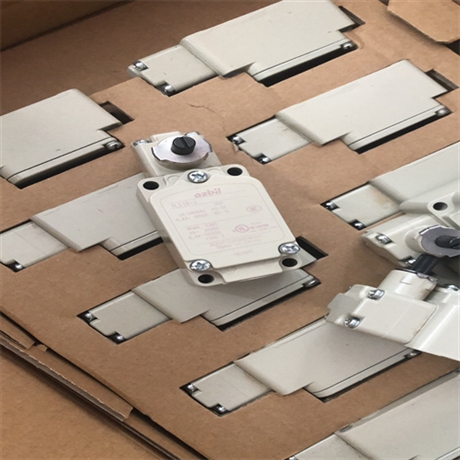 AZBIL山武限位开关1LS-J550EC快速发货