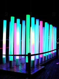 LED触摸幻彩发光流光柱