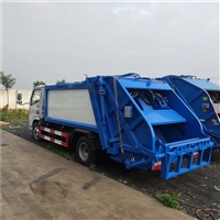 北京  东风挂桶垃圾车垃圾车改装