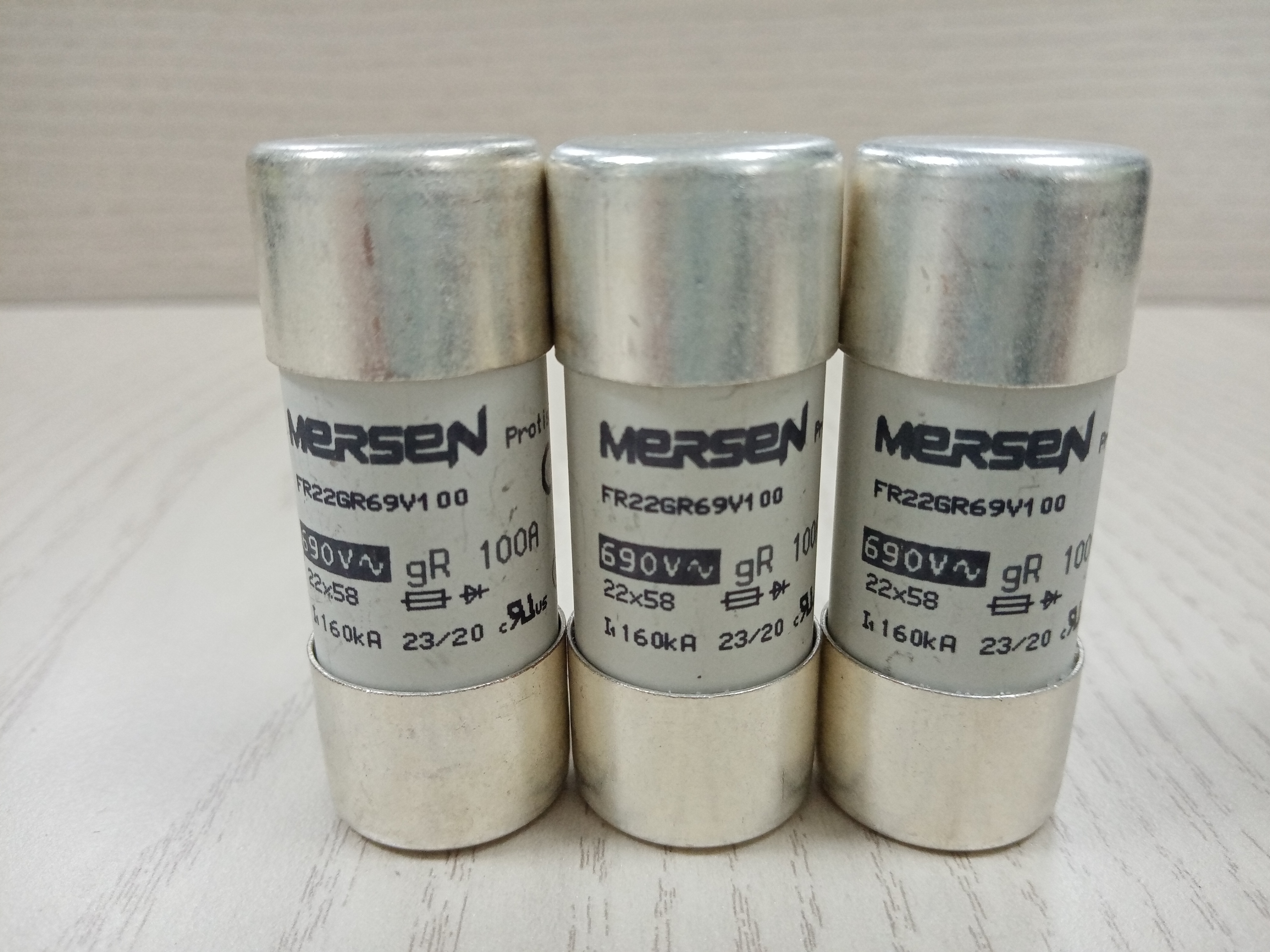 法雷MERSEN圆形保险丝FR14GR69V16T K1017184进口熔断器