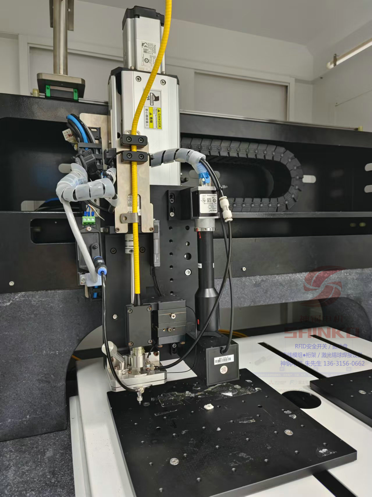 激光喷球焊接机应用于医疗、航天航空、3C电子等精密焊接