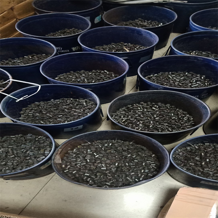 提供一站式服务 大量收购 废钨钢刀粒 钻头 废旧钨钢回收