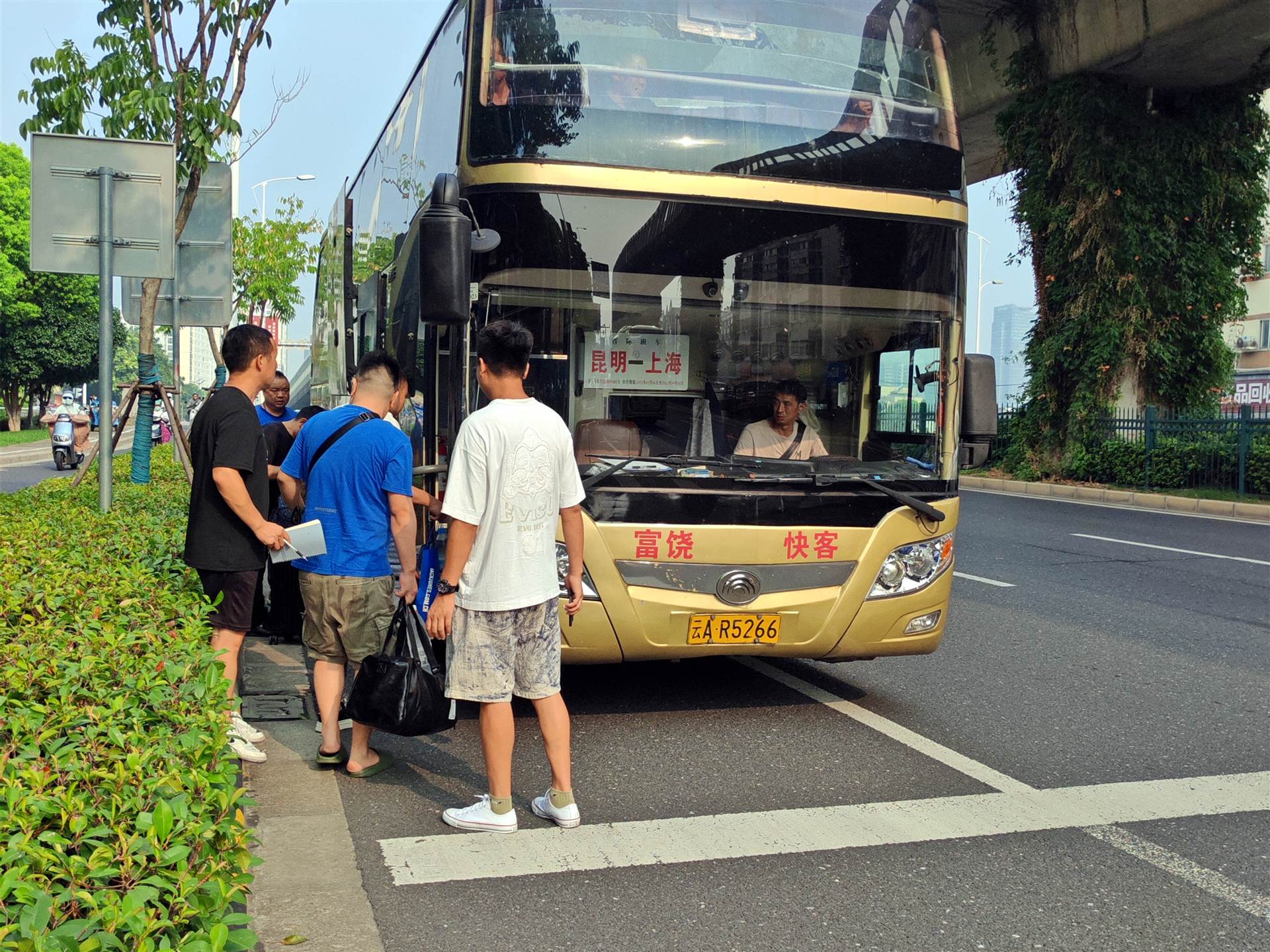 今日推荐:厦门到惠州长途客车发车班次/客车