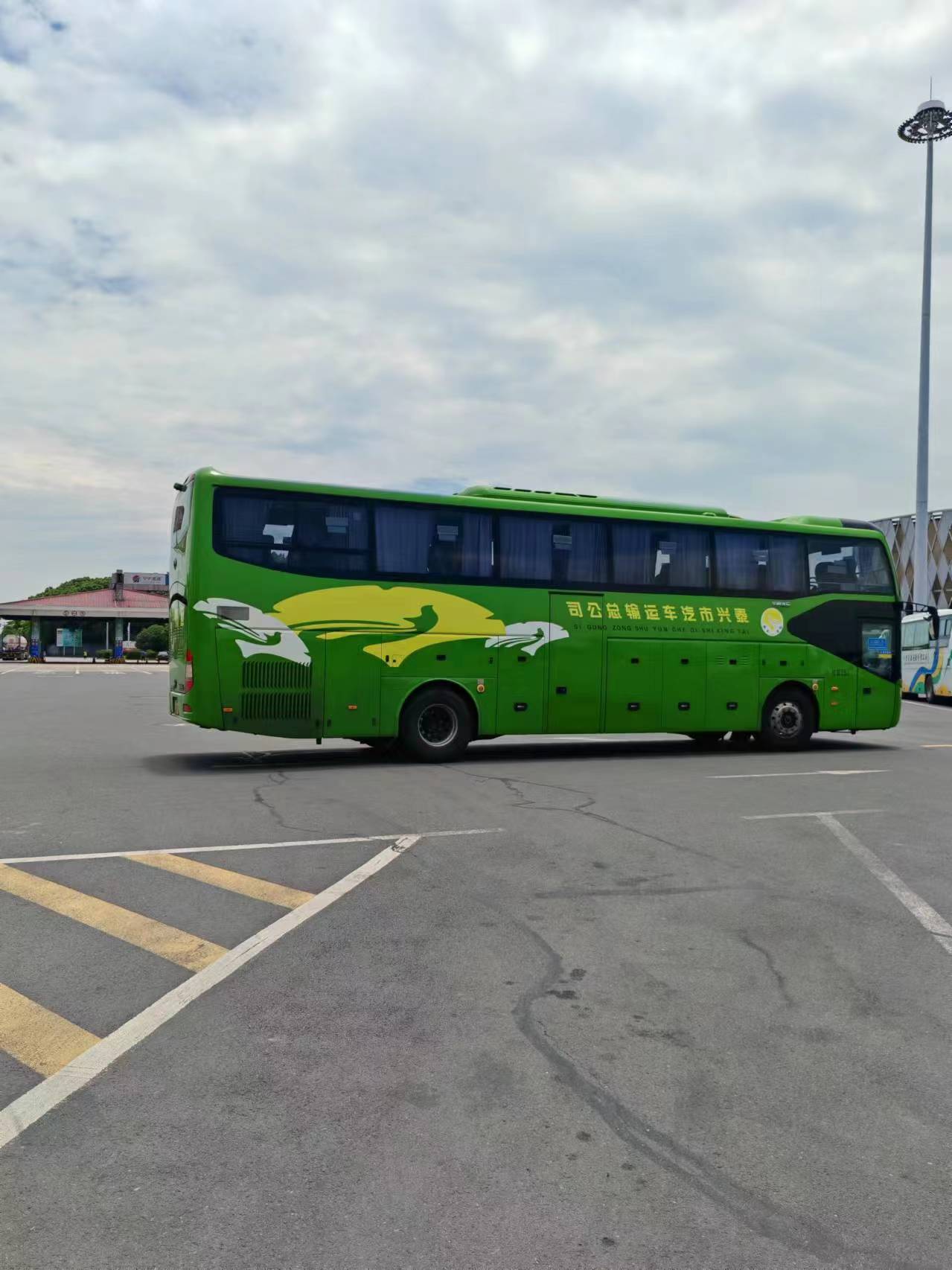 推荐:张家港到利川大巴/大巴车在哪下车/汽车客车