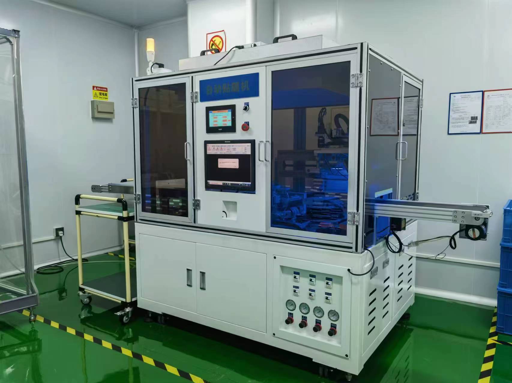 选用优质亚克力镜头膜 贴合机让镜头更美观