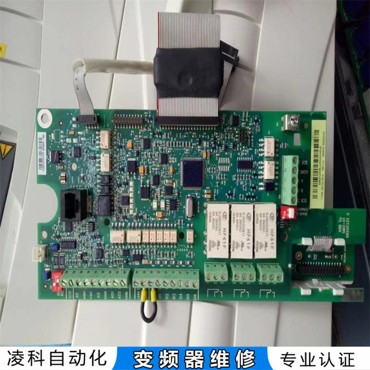 施耐德Schneider变频器报nF9故障代码维修请看