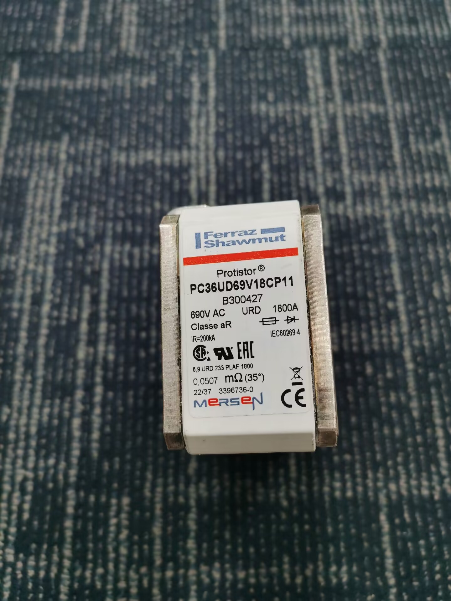 MERSEN熔断器K300067 PC32UD69V500TF 6,9 URD 32 TT F 0500