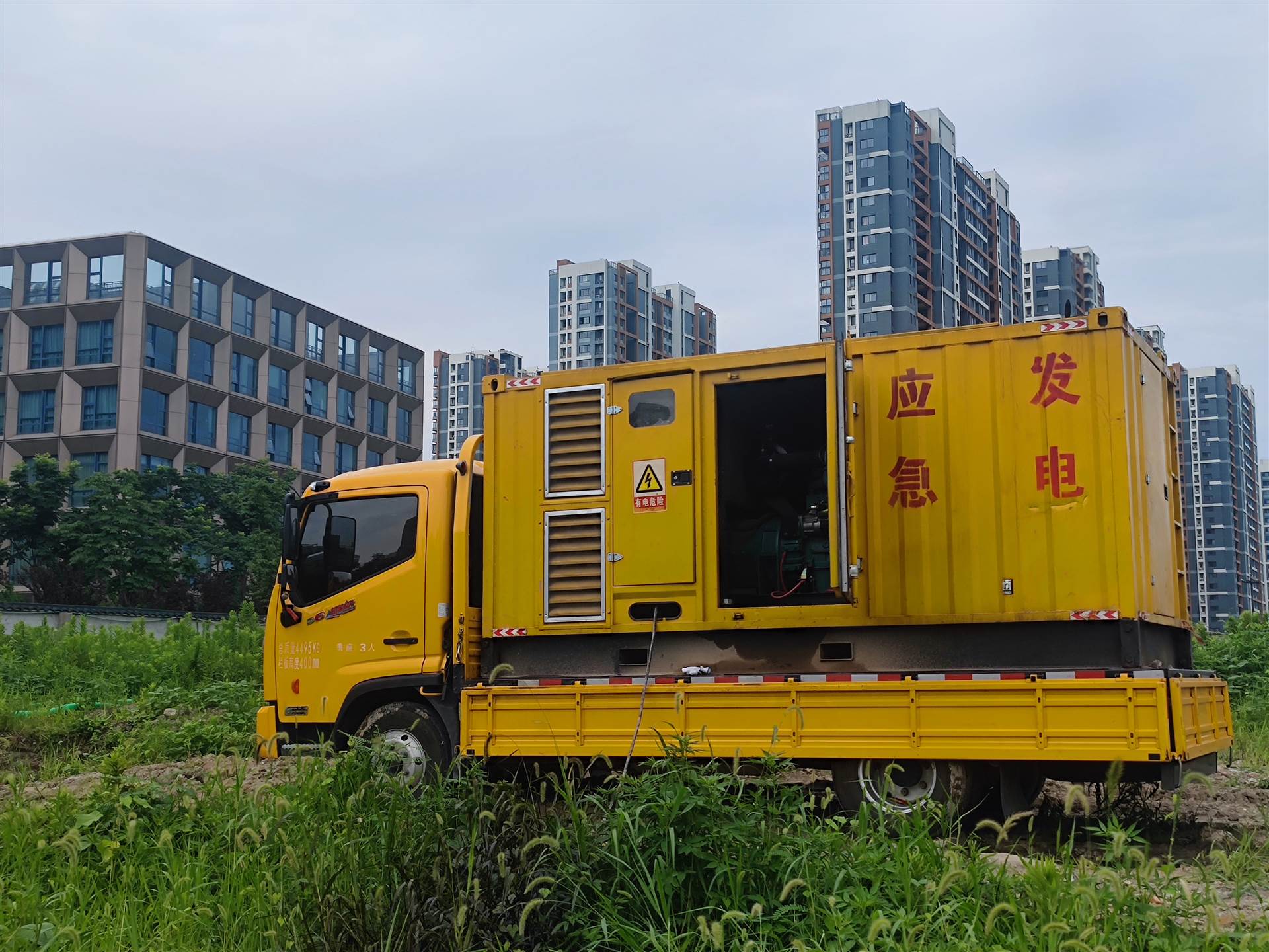 今日发布:德州乐陵发电机租赁厂家直供实时跟进全+境+到+达