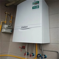 济南小松鼠壁挂炉维修电话/上门更换天然气防爆管