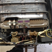 咸阳博洛尼热水器维修电话-热水器混水阀漏水维修