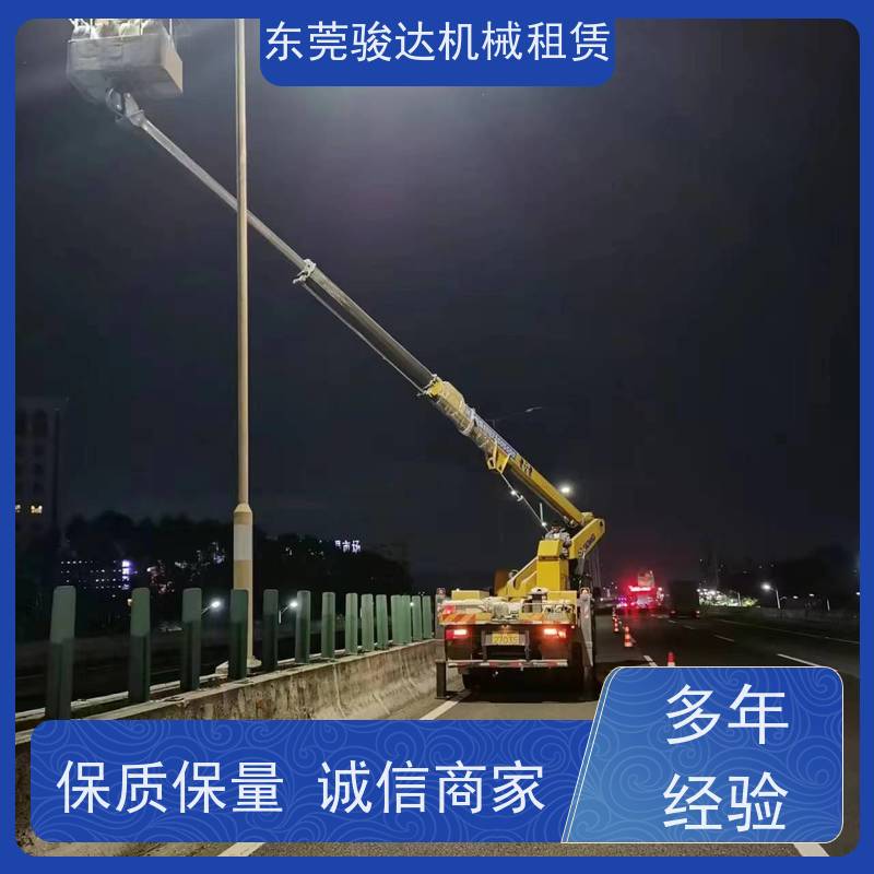 东 城  桥梁翻新升高车 出租电话 防撞缓冲车租赁