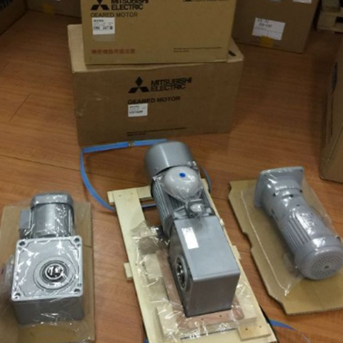 【藤野】 三菱 MITSUBISHI 减速电机 GM-SHYF-RH-0.75KW-1 法兰安装