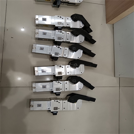 V 63.1 BR2 ZL A11 T12 120原装德珂斯夹紧气缸