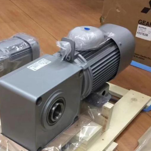 【藤野】 日本 MITSUBISHI 三菱 减速电机 GM-SPB-0.75KW-1 30-200V/50HZ