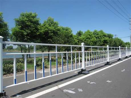 pvc市政道路安全护栏