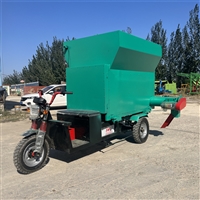 养牛场饲草运料机 电动三立方撒草车  青储草料饲喂车