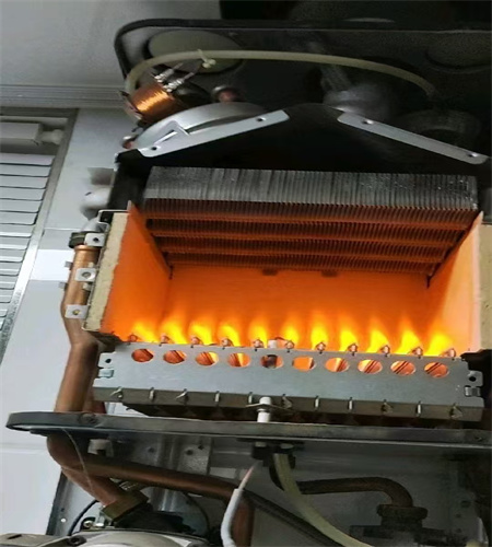 汉中利铂维尔壁挂炉维修电话--24小时服务质保三年