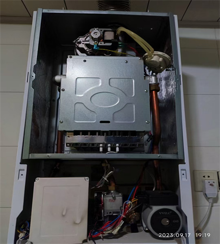 咸阳澳威尔壁挂炉维修电话/本地师傅快速上门维修服务