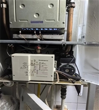 汉中利铂维尔壁挂炉维修电话--24小时服务质保三年