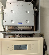 西安德威利壁挂锅炉维修电话24小时预约上门师傅