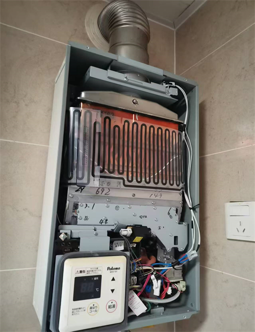 西安三角熱水器維修電話-就近上門24H服務