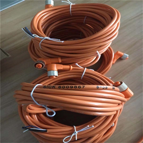 SICK传感器圆形插头连接器WTB27-3P2411