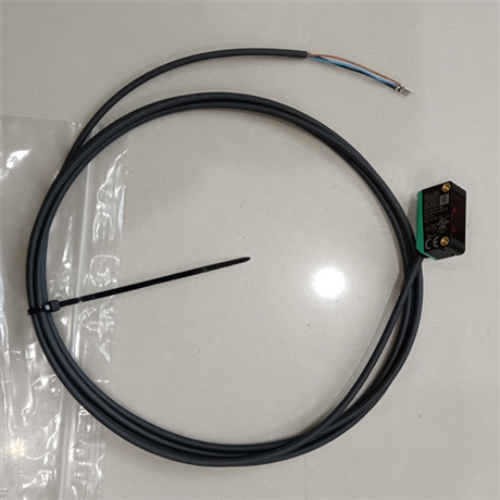 P+F反射式光电传感器GD18/GV18/115/120