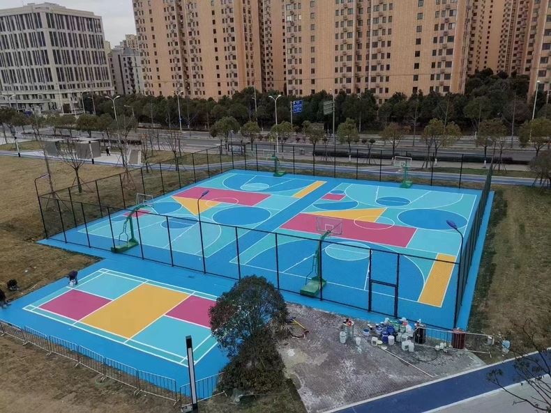 惟上运动场地施工厂家公园塑胶跑道防滑耐磨13厚塑胶面层材料工厂(图1)