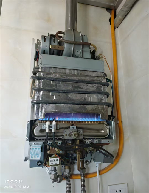 西安小融壁挂炉维修电话丨24小时人工预约咨询电话