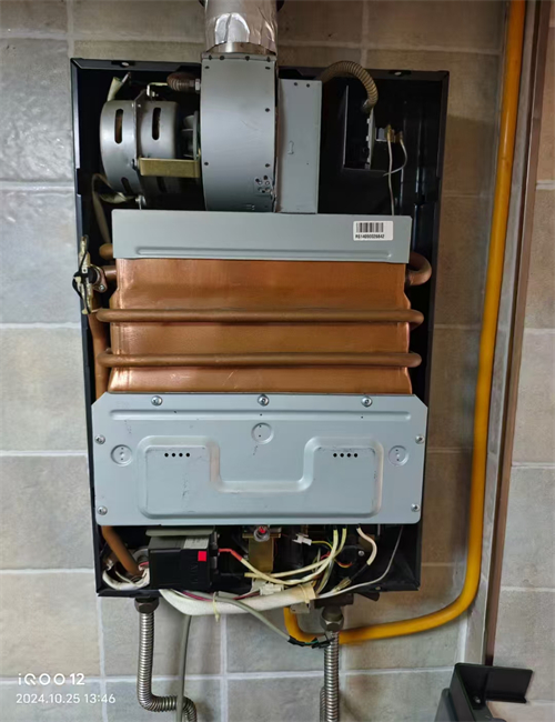 宝鸡桑乐壁挂炉维修电话上门清洗以旧换新