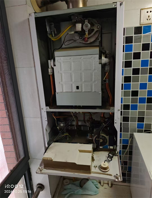 兰州弗安帝壁挂炉维修电话丨24小时预约咨询维修热线