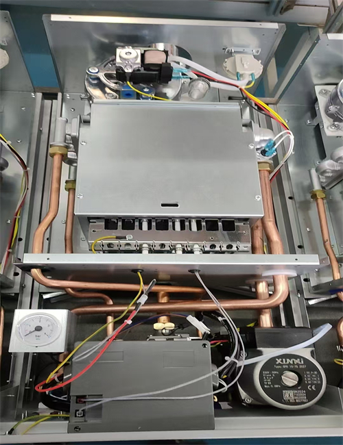 咸阳博威壁挂炉维修电话24小时上门维修