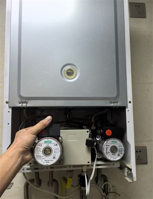 银川immergas壁挂炉维修电话24小时故障报修电话