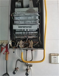 咸阳美斯特壁挂炉维修电话24小时上门维修电话号码