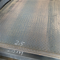 四川防滑花纹板切割q235b镀锌花纹板楼梯踏步铺路防滑板