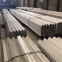 云南不锈钢角钢等边角钢打孔 板折角钢抛光折弯打孔加工