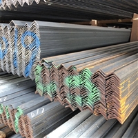 山东Q235B角钢厂家车棚车架用镀锌角铁黑料角铁可冲孔加工